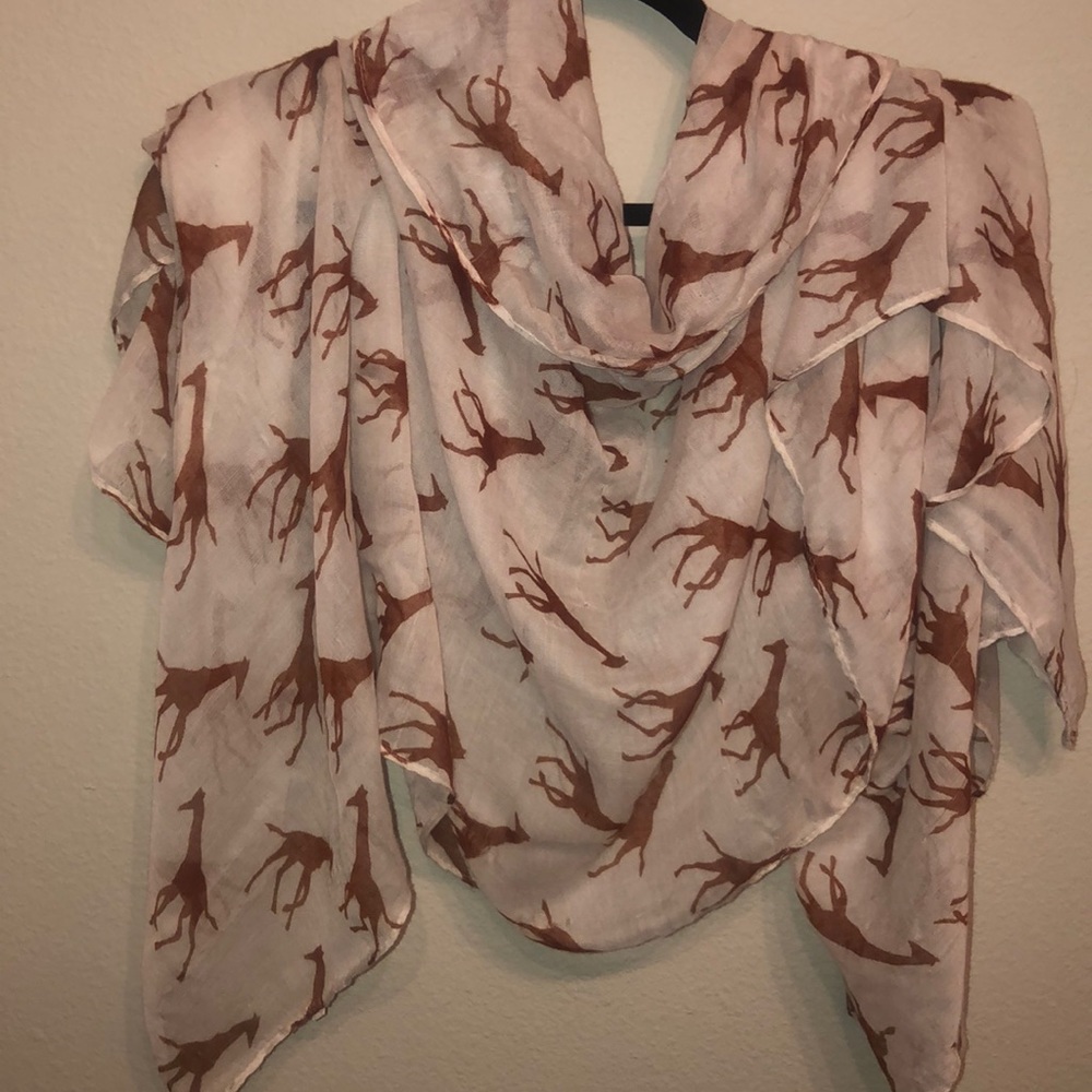 Giraffe Scarf